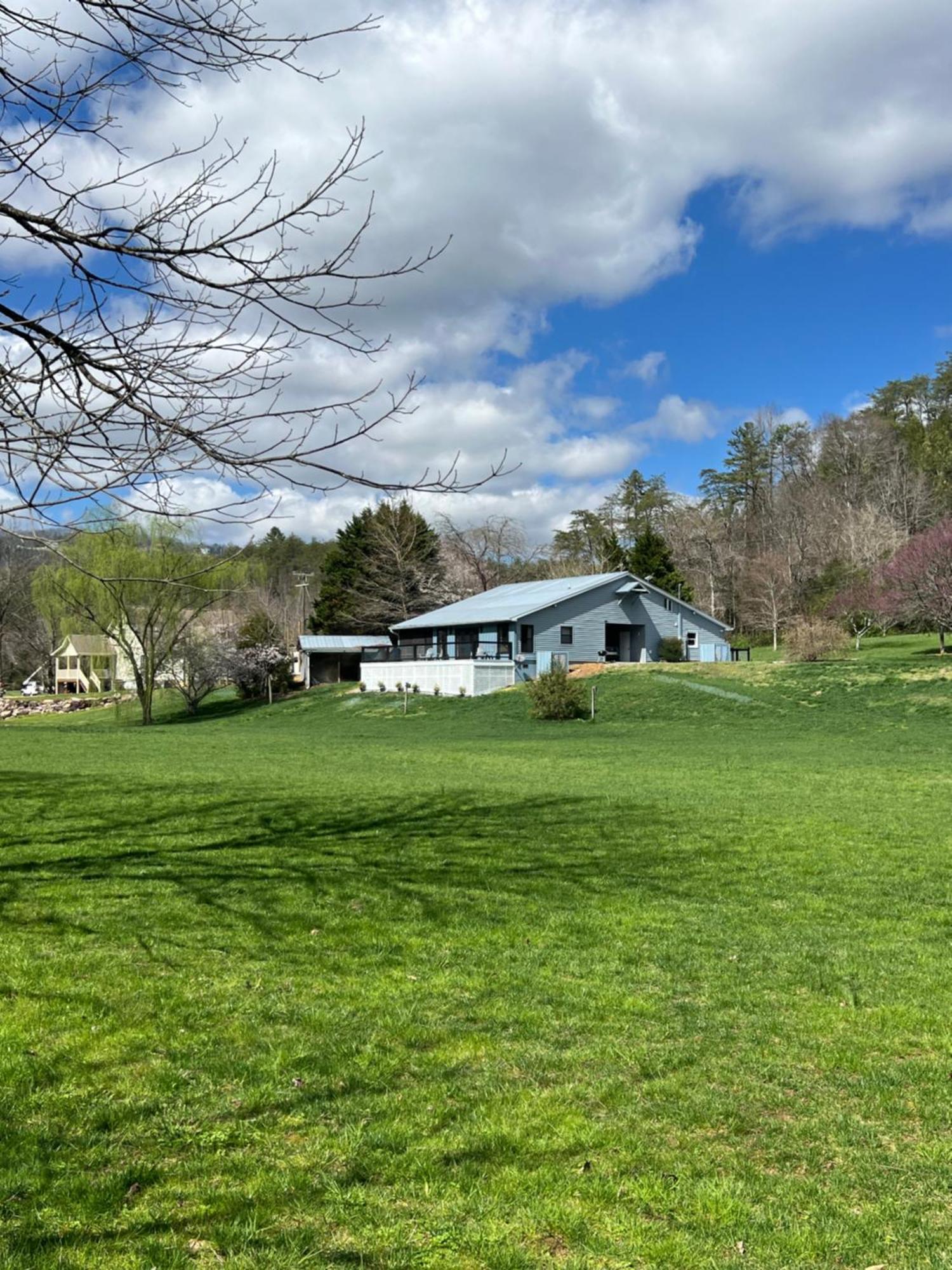 Firefly Fields 2-Acres With Guest House, Game Room, Mountain & River Views 塞维尔维尔 外观 照片